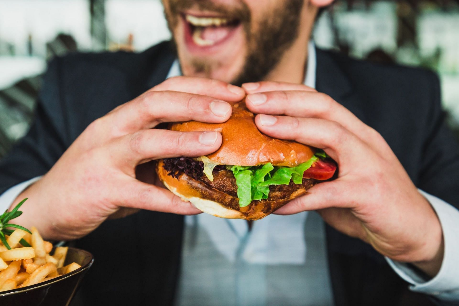 Junk Food is one of the biggest reasons (Image via Unsplash/Sander Dalhuisen)